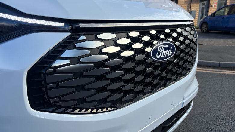 Ford Transit Custom E-320 L1 Rwd 100kW 65kWh H1 Van Limited Auto